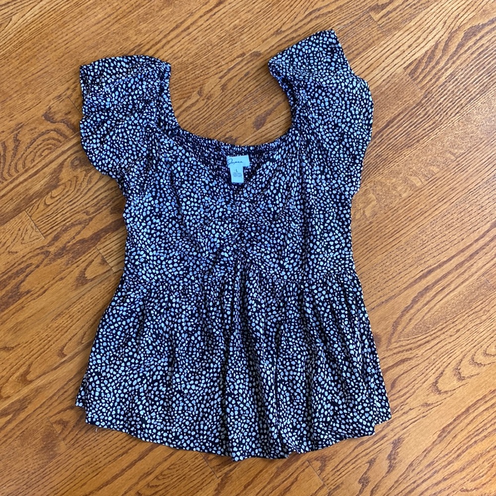 Cute Rayon black and white top